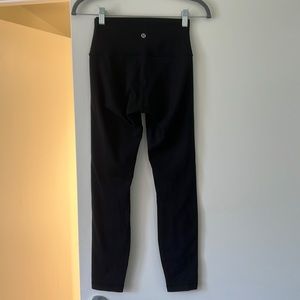 Lululemon Wunder Under black leggings size 4